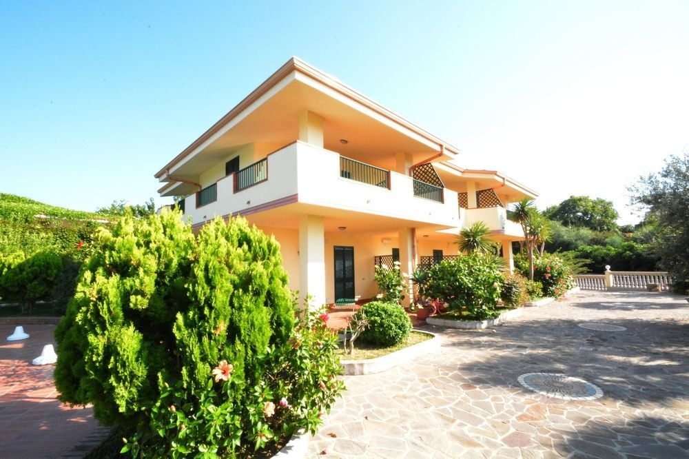 My Villa Eden Torre Ruffa ภายนอก รูปภาพ
