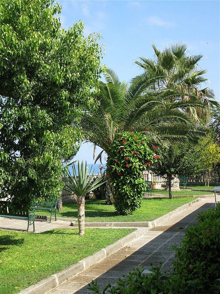 My Villa Eden Torre Ruffa ภายนอก รูปภาพ