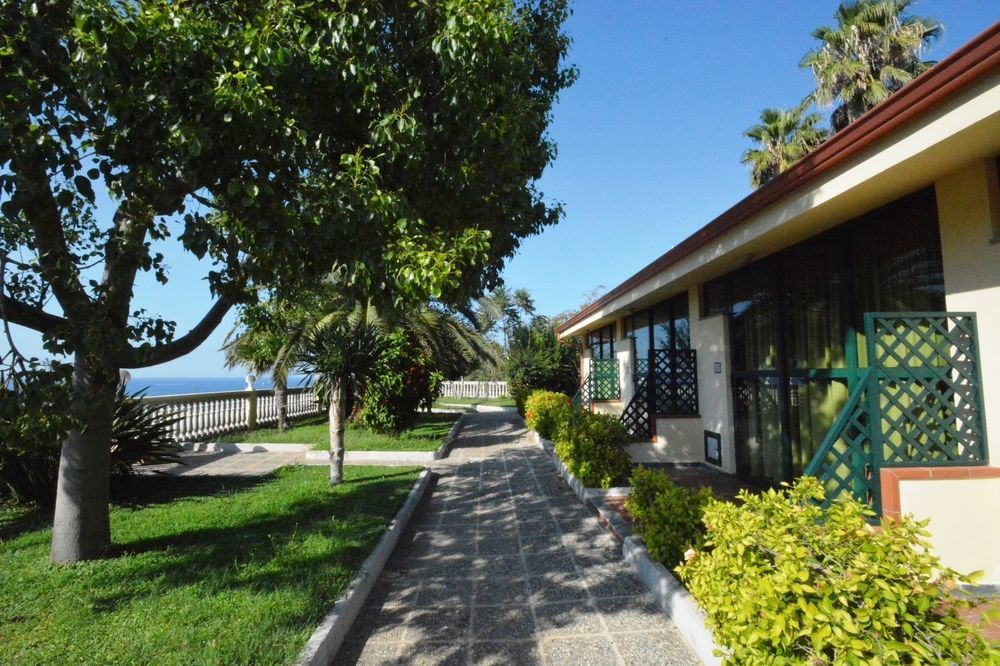 My Villa Eden Torre Ruffa ภายนอก รูปภาพ